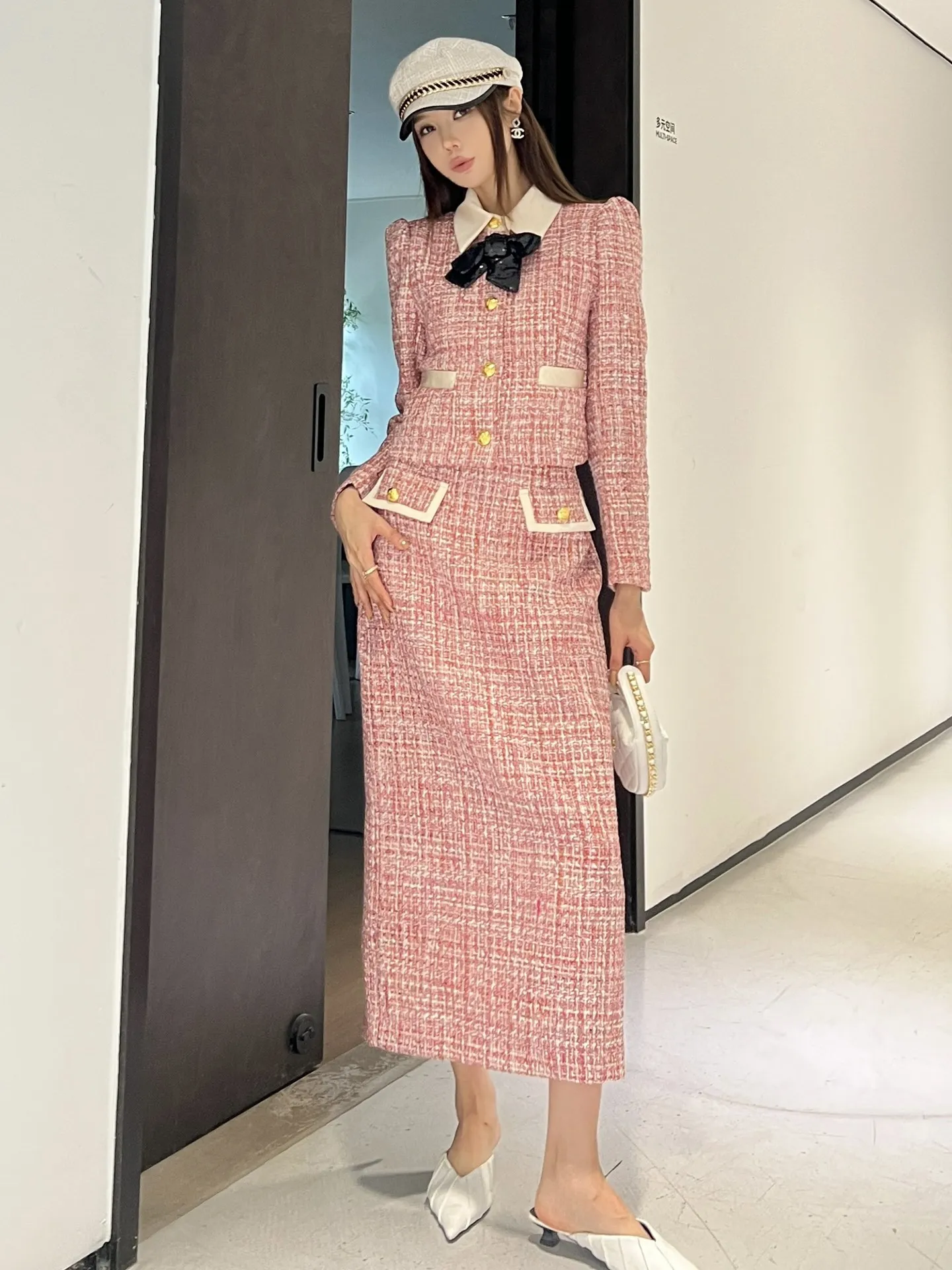 

2023 Autumn Winter Fashion New Women's Clothing Bow Brooch Elegant Outfit Skirt 1013