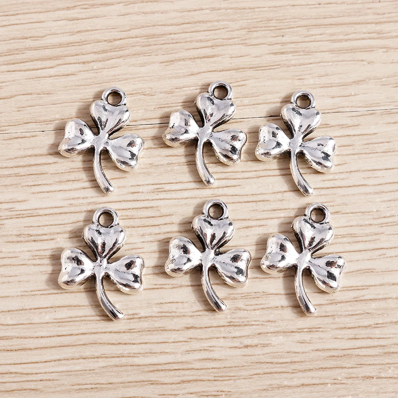 Tusember 30 Stück 12 x 17 mm Charms Metall Glücksklee Blumenanhänger für DIY niedliche Ohrringe Halsketten Schmuckherstellung Handwerk