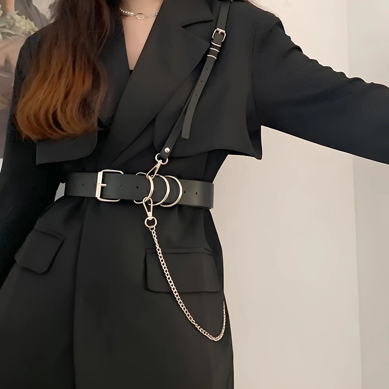 Ceinture De Corps Punk/goth En Simili-cuir - Harnais Réglable Avec Chaînes, Pour Femmes, Style Décalé