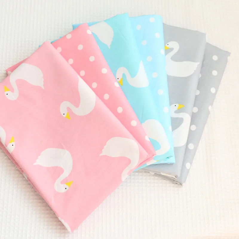 Женская мультяшная хлопчатобумажная ткань с рисунком маленького лебедя для платья, рукоделие, шитье ручной работы Женская мультяшная хлопчатобумажная ткань с рисунком маленького лебедя для платья, рукоделие, шитье ручной работы