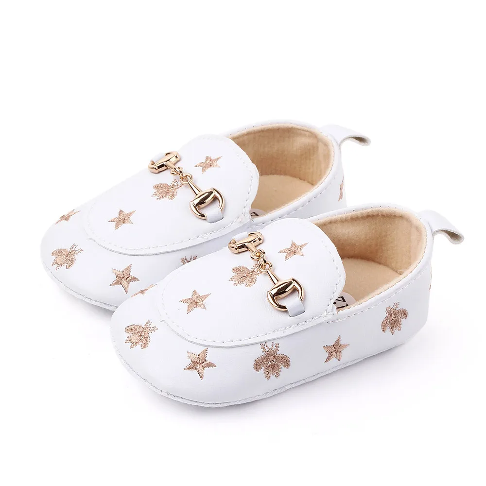PU Leather Baby Shoes Embroidered Stars Christening Baptismal Moccasins Infant Boys Girls Slip-On Peas Shoes Walking Shoes 0-18M 2