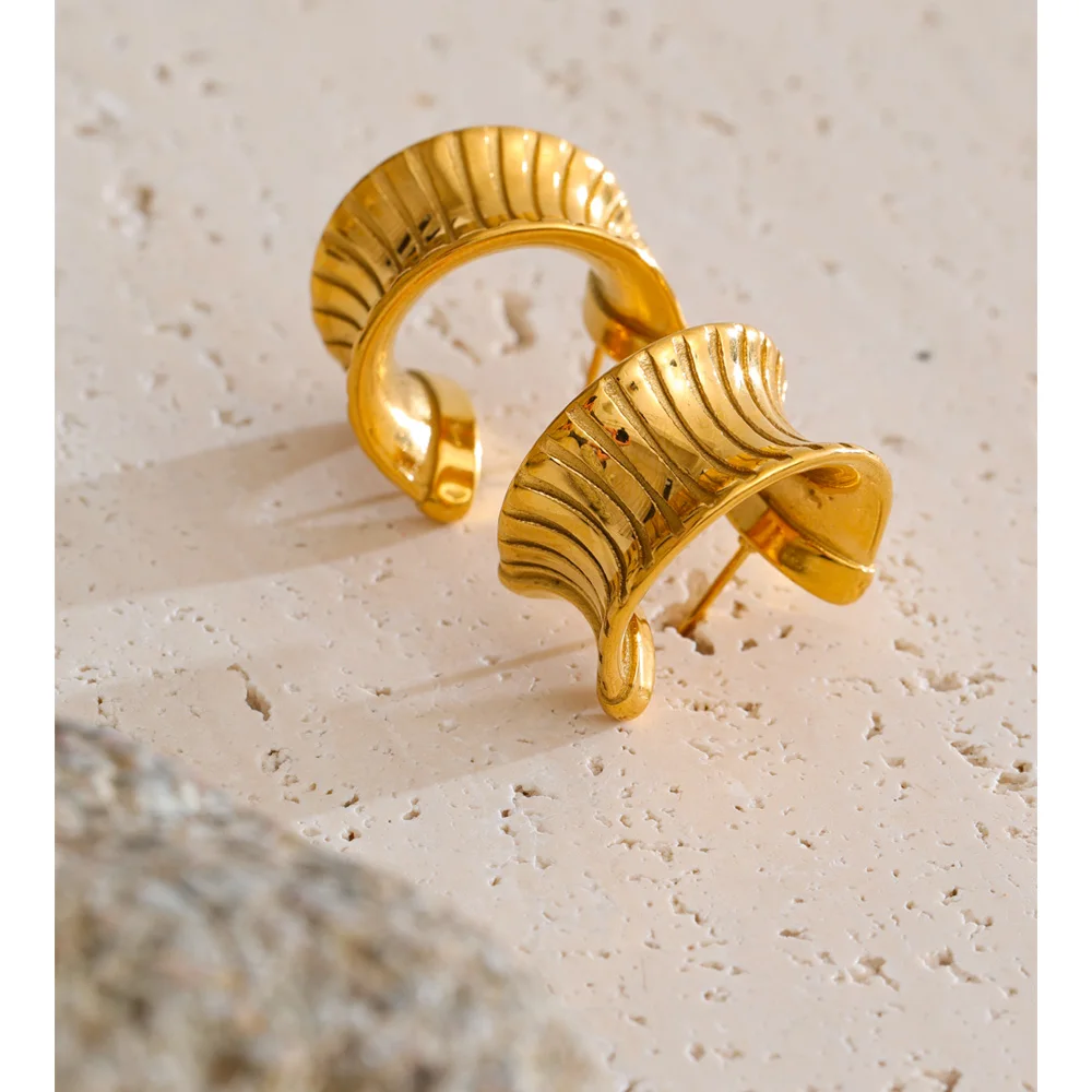 Yhpup Daily Stainless Steel Striped C-Shape Huggie Earrings