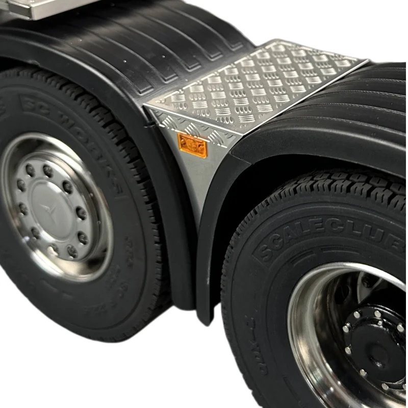 For 1/14 Tamiya RC Truck Metal Anti-skid Decoration Board with LED Lights Side Lamp for Benz Scania MAN Tamiya LESU WPL Tractor 2
