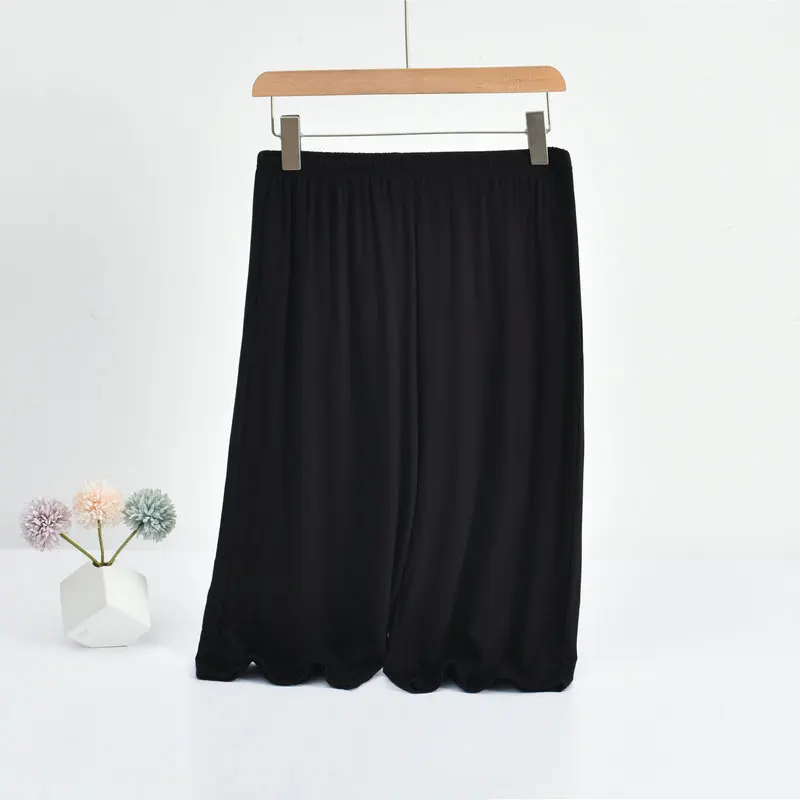 Plus size Mid-Calf Loose Fit Comfortable Pant photo