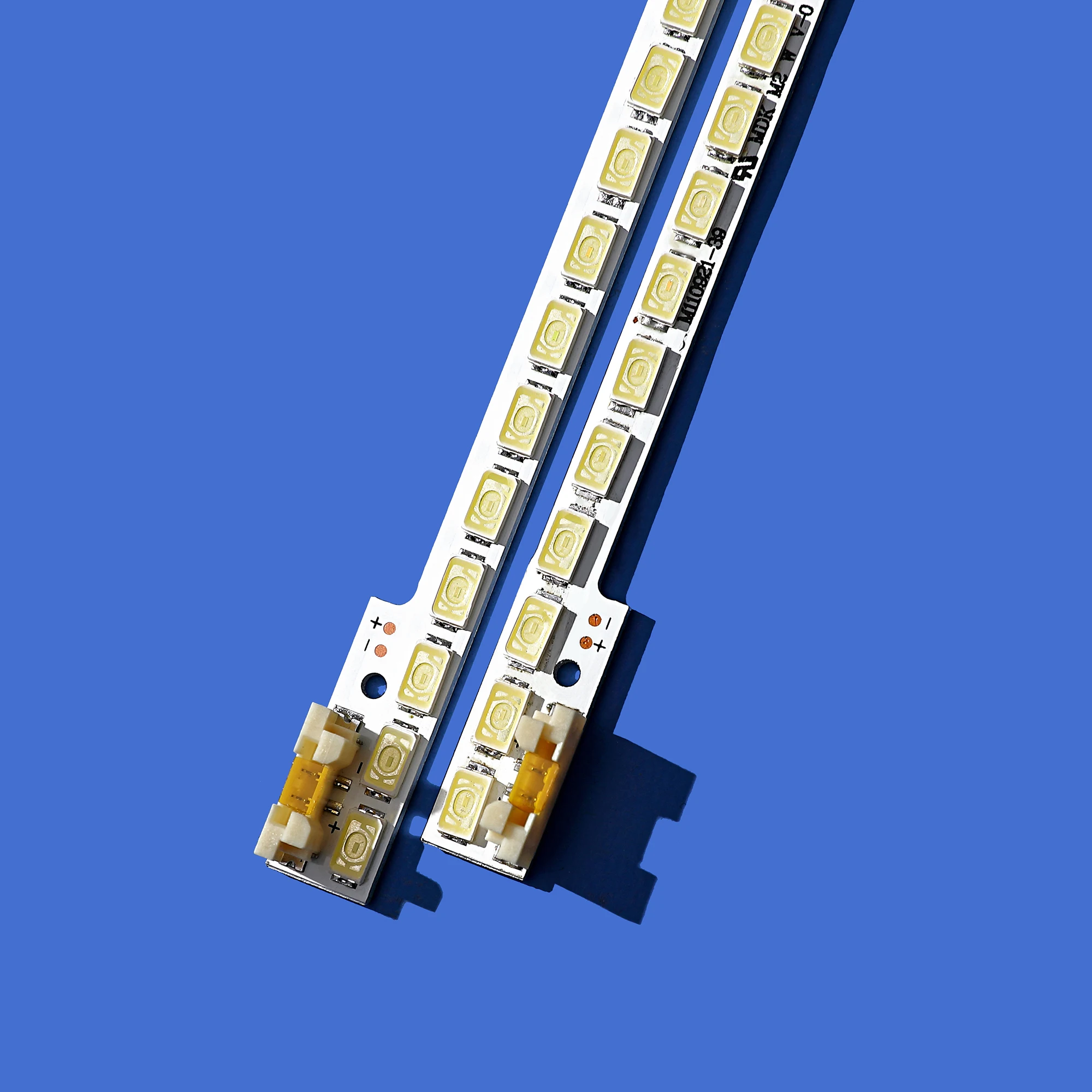 2 / UA40D5000PR LTJ400HM03-H LED Ʈ BN64-01639A 2011SVS40-FHD-5K6K-Right  2011SVS40 56K H1 1CH PV 440mm 62LED
