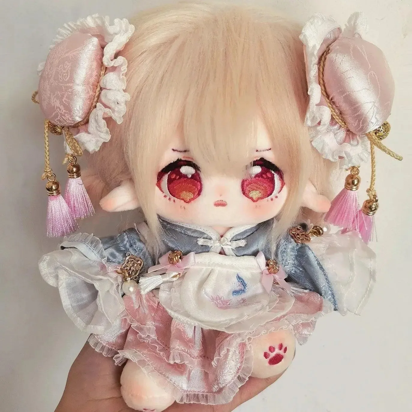 

Аниме девушка 20 см Genshin Impact Kawaii Klee Хлопок Кукла тело косплей одежда плюшевая подушка талисман подарок на Рождество День рождения