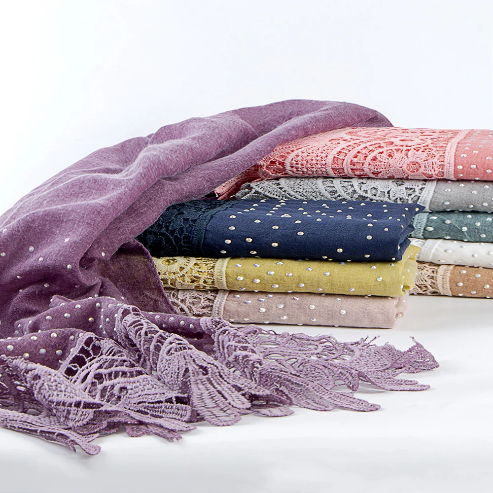 Fashion Cotton Embroidery Hijabs Scarf Big Size Shawls Women Lace Pearls Headscarf Wraps Muslim Headband Turbans Femme Bandana 2