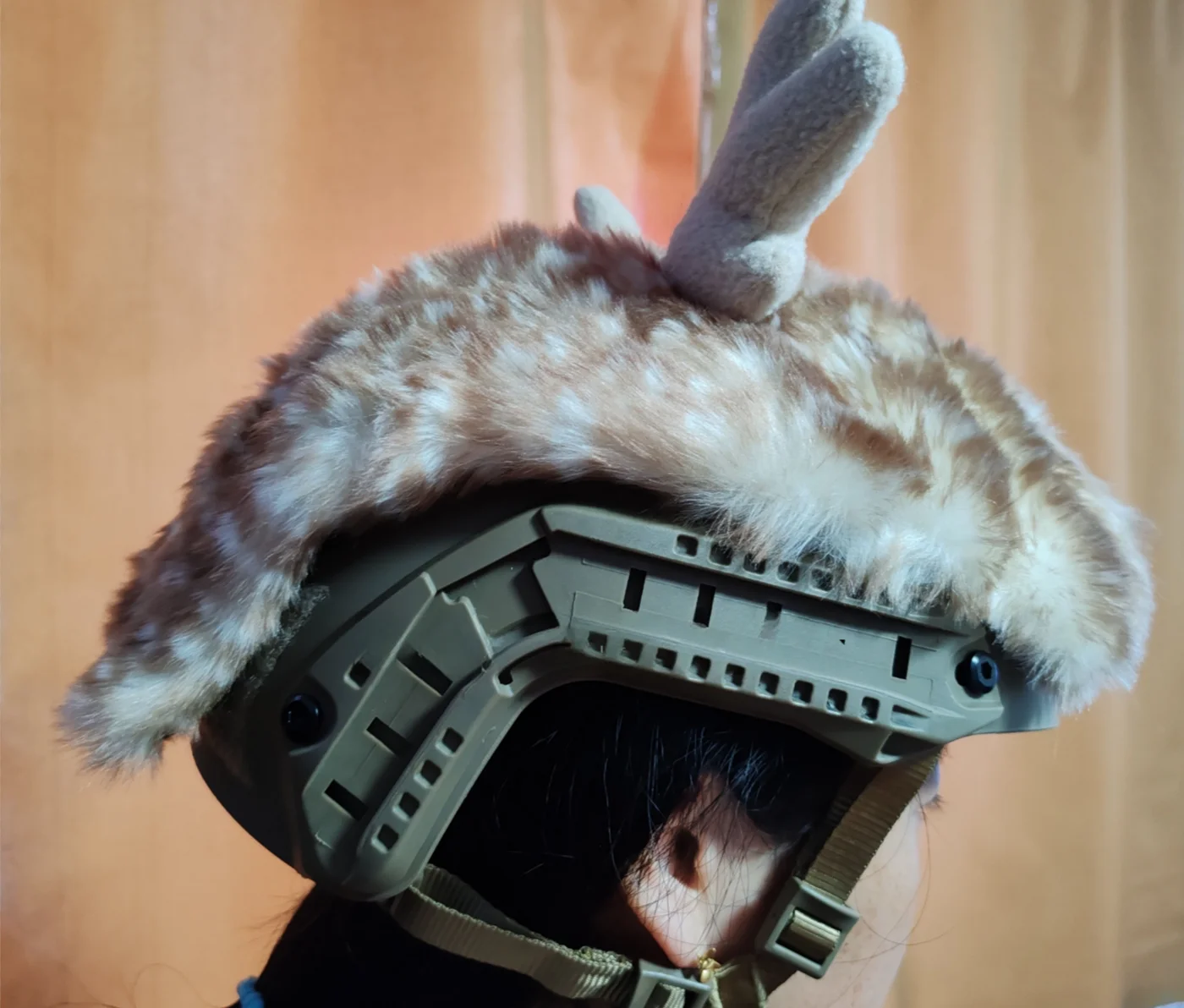 Warmer taktischer Winter-Helmüberzug für hoch geschnittene Helm-Outdoor-Jagd-Cosplay – Detail 10