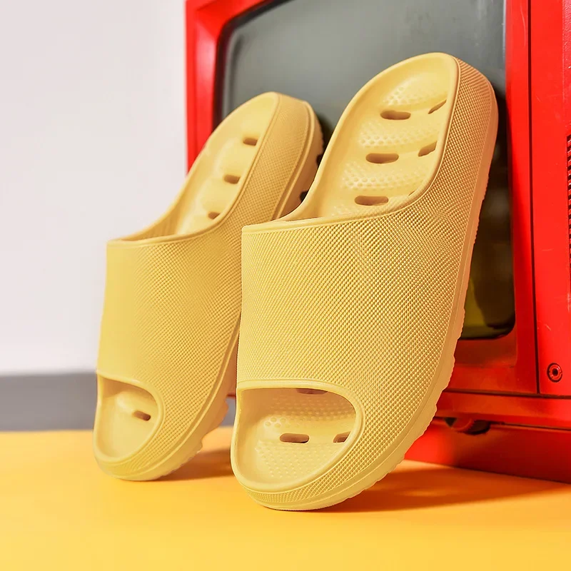 Women Men Slippers Thick Soled Hollow Out Slippers Cloud Slipper Non-slip Flip Flops Beach Sandal EVA Men Slides Plus Size 36-45