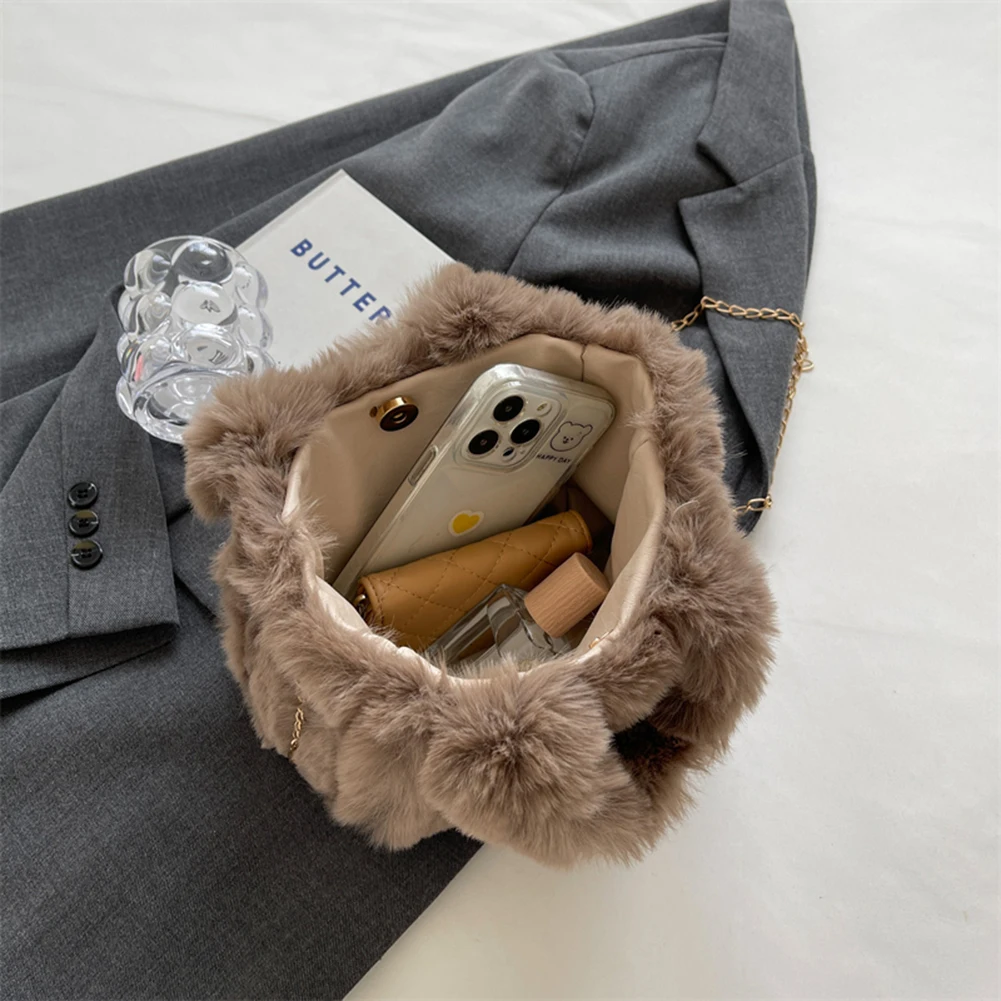 お洒落 フェイクムートン ボア トートバッグ 6色 チェーン i402 Autumn&Winter Fluffy Tote Handbag Luxury Plush Designer Top