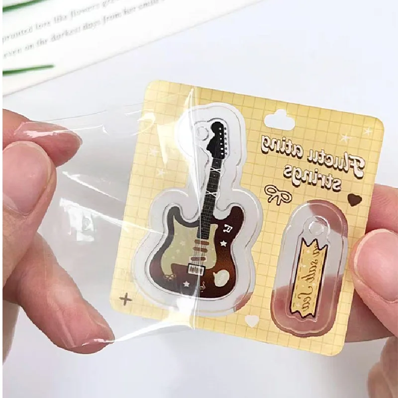 창의적인 아크릴 기타 열쇠고리 백팩 액세서리 맞춤형 분해 가능한 음악 펜던트 선물 DIY 생일 선물