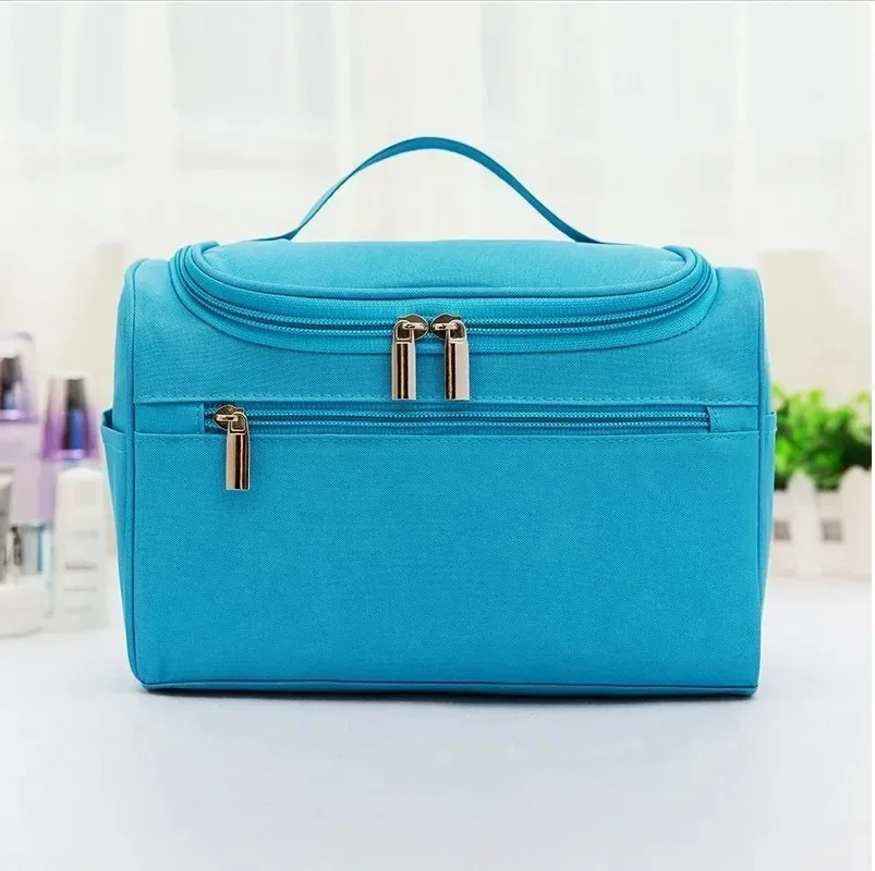حقيبة مستحضرات تجميل بسيطة مخصصة - حقيبة أدوات الز...