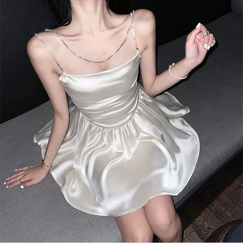 

Shpmishal 2024 Spring/Summer Solid Color Sling Dress New Satin High End One Shoulder Style Wrapped Waist Dresses Female Clothing
