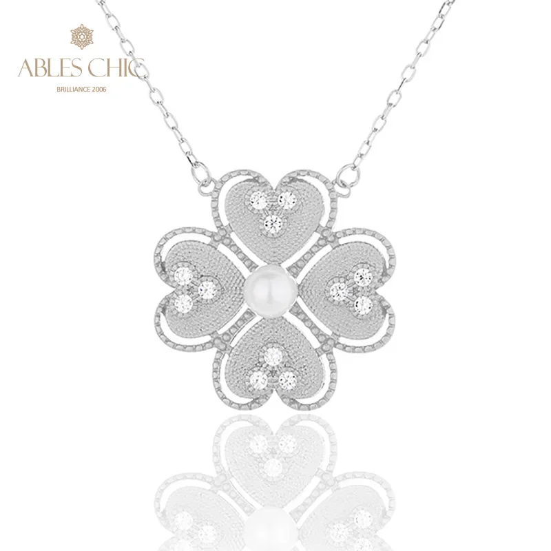 

AC 5A Freshwater Pearls 4-4.5mm Accent Clover Patterned 18K Gold Tone Solid 925 Silver Floral Pendant Necklace PN1009