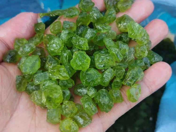 100 Cts Natural Olive Green Peridot Rough loose Gemstone lot 6