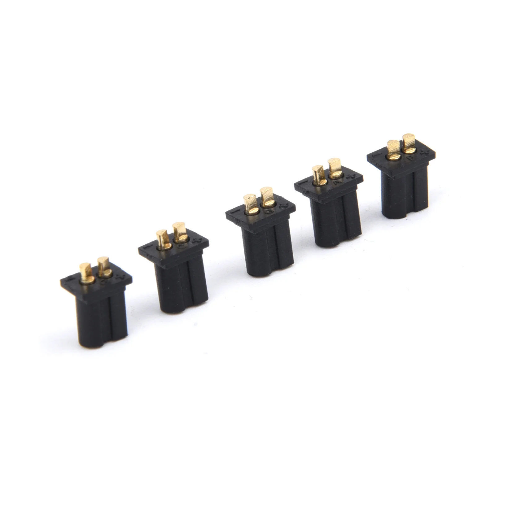 Connecteurs GNB A30 Mini soudés sur une batterie de drone FPV Micro, vue détaillée des soudures