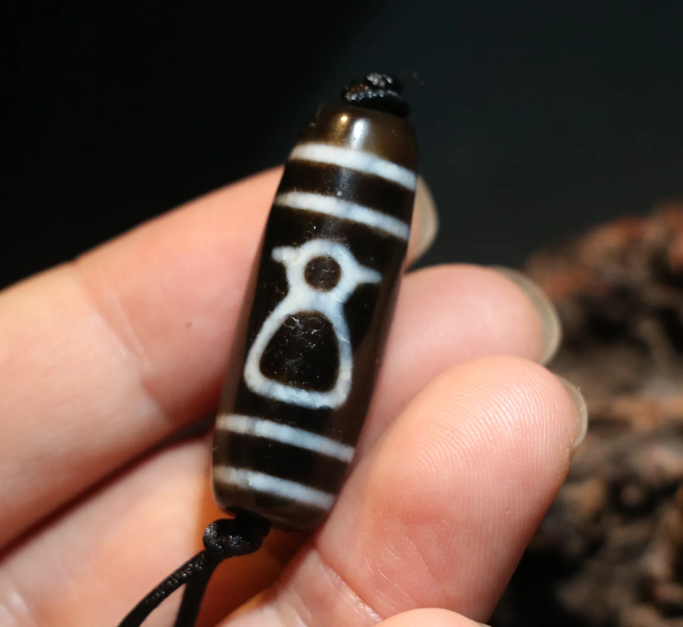 

A Magic Power Energy Tibetan Old Agate Wealth God Fortune Symbol dZi Bead Amulet Fit For Bracelet Talisman Timestown