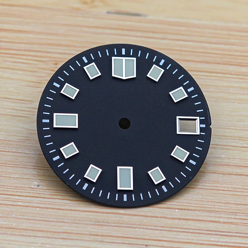 インダストリアル・ダイナミックス Mod 28.5mm Black Dial C3 Green Luminous Fits SKX007 SKX009