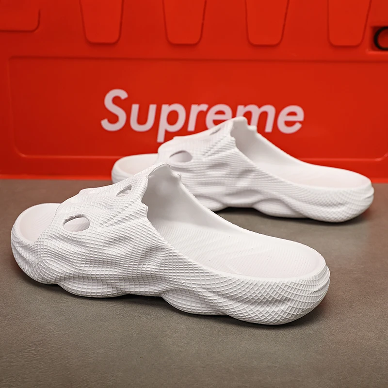 

High-quality Bathroom Slipper Lightweight Anti-Slippery Thick Bottom Man Slippers Soft And Comfortable Easy-wearing Unisex Shoes