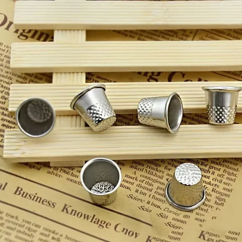 10 Pcs/set Household Conveneince DIY Sewing Tools Finger Protector Antique Hard Sewing Thimble Needles Sewing Accessoires