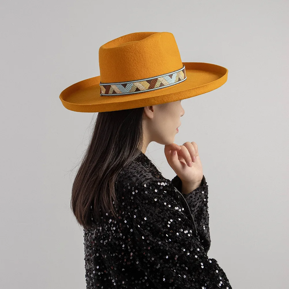 Fedora-Hüte mit 9 cm Krempe, 100 % Wolle, Panama-Jazz-Kappe, flach, große Upturn-Krempe, britischer Stil, Stickerei, Band, Kirche, Hochzeit, Party – Detail 8