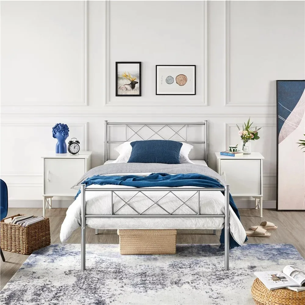 

Metal Platform Twin Bed, Silver