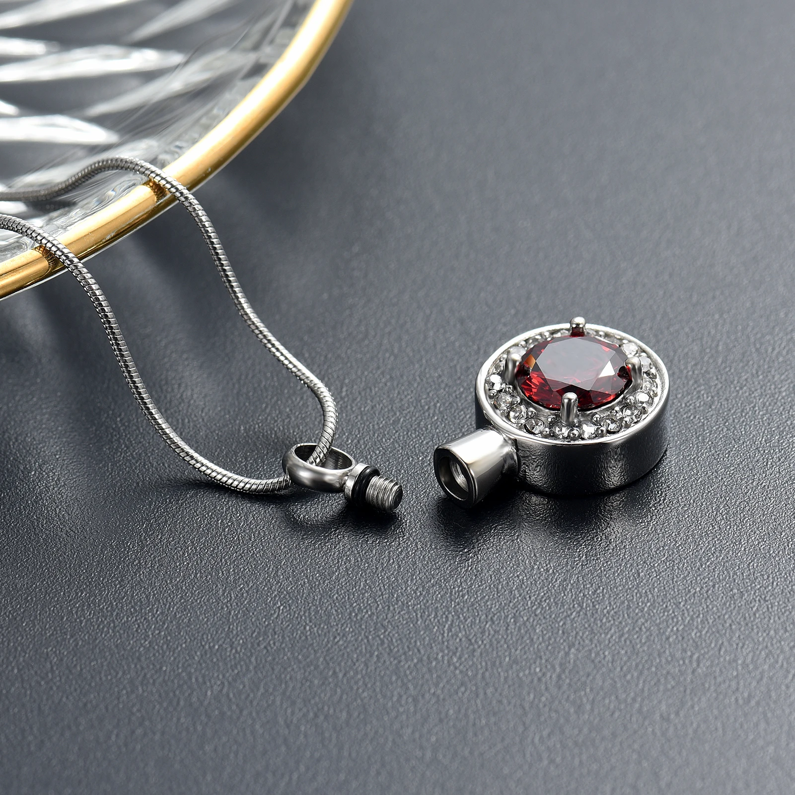 Elegant Memorial Jewelry For Human/Pet Ashes Crystal Round Pendant Urn Necklace Stainless Steel Cremation Jewelry Keepsake