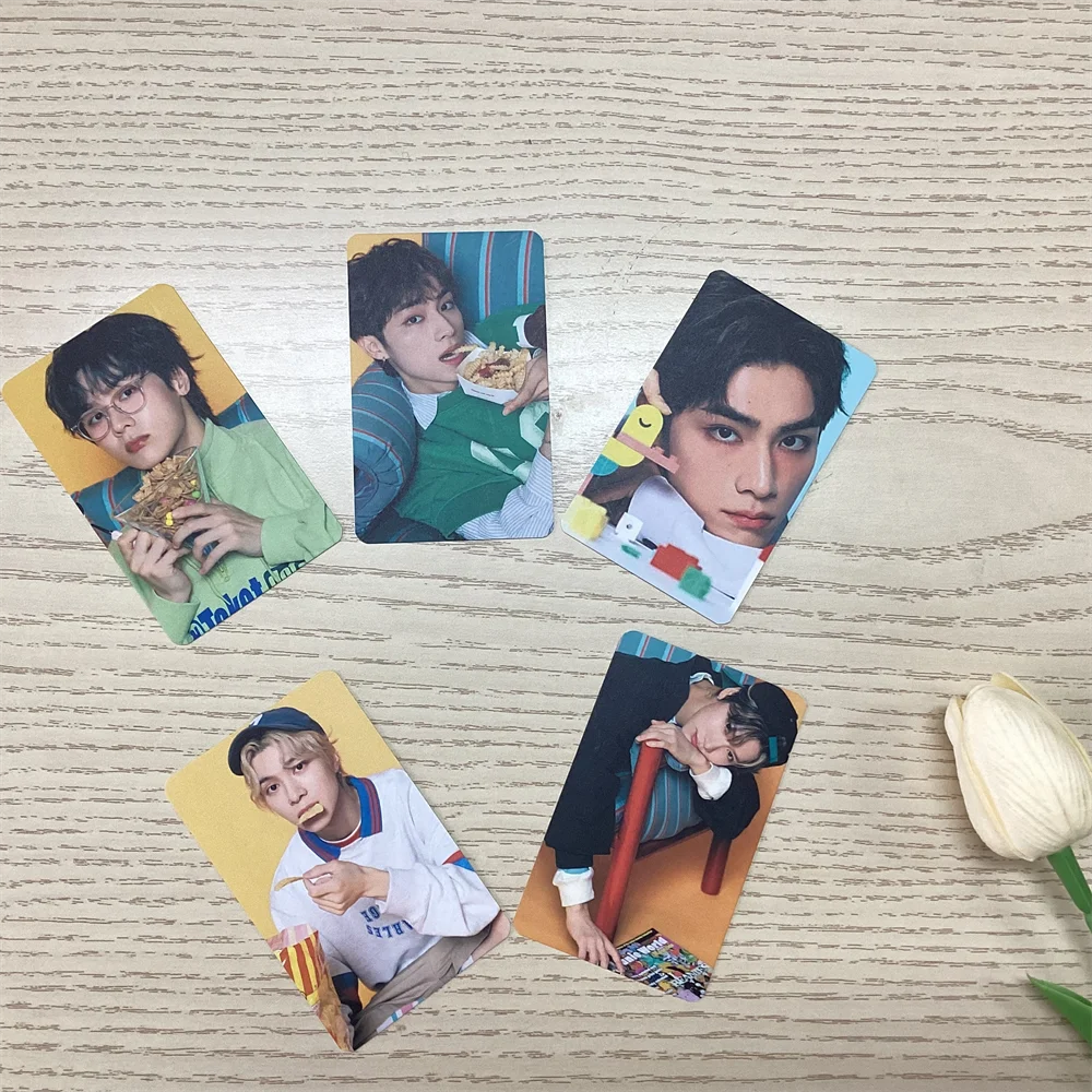10pcs/set Kpop Boy Group KUN yangyang Photo Small Card LOMO Card HD Printing Boys Girls Daily Supplies XIAOJUN hendery Fans Gift