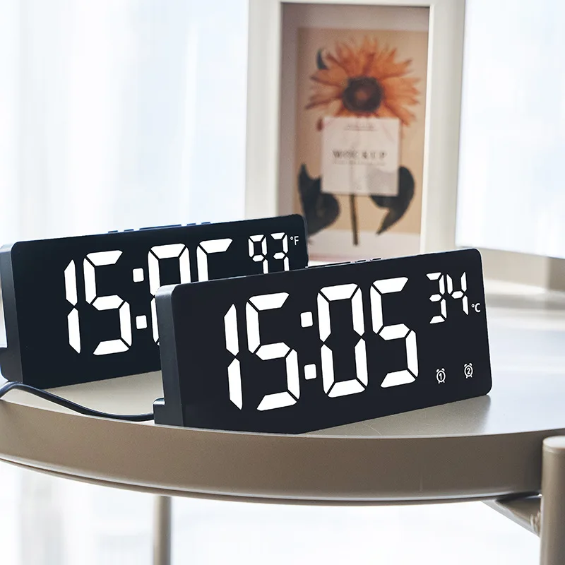 Smart LED Digital Alarm Clock with Temperature Display and Dual Alarm Snooze Function, Night Mode, 12/24H Format