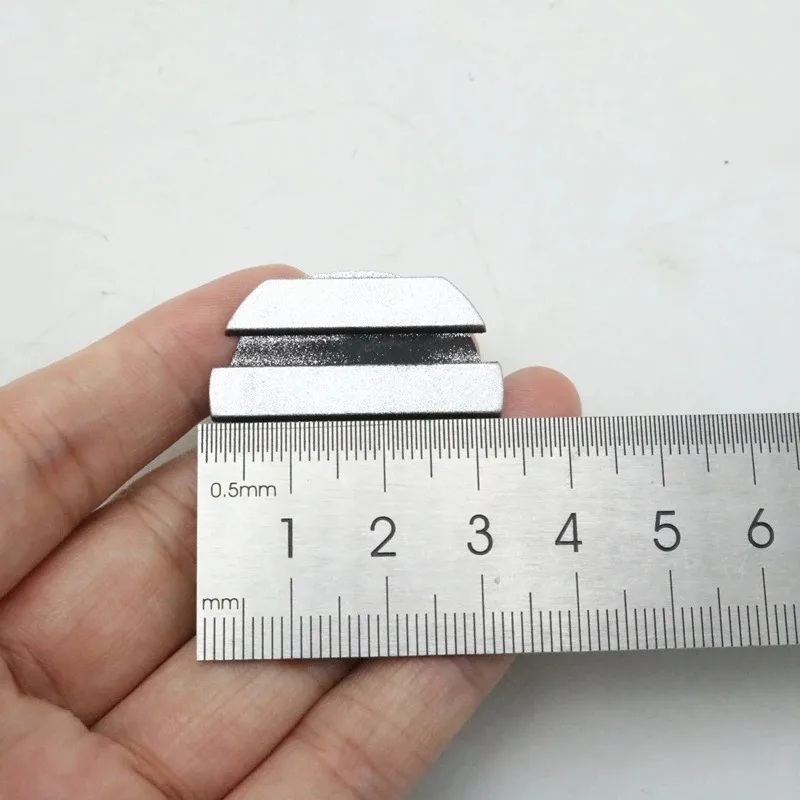Engine Cylinder Head Cover Trim Valve Screw Small Cap Clip For BMW 3 5 7 Series E36 E46 E34 E39 E60 E38 E65 X3 X5 Z3 Z4