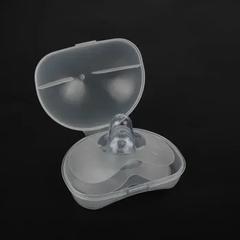 1set Silicone Nipple Protectors Feeding Mothers Nipple Shields Protection Cover Breastfeeding with Clear Carrying Case