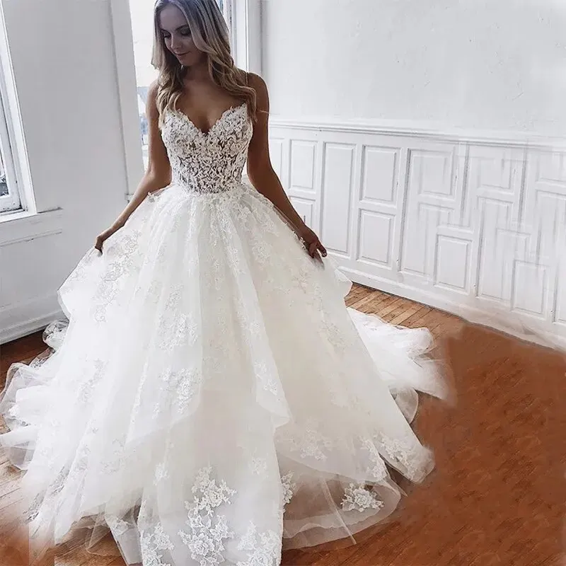 

White Ivory Bridal Gowns V Neck Ball Gowns Wedding Dresses Lace Appliques Spaghetti Straps Vestido De Novia 2022