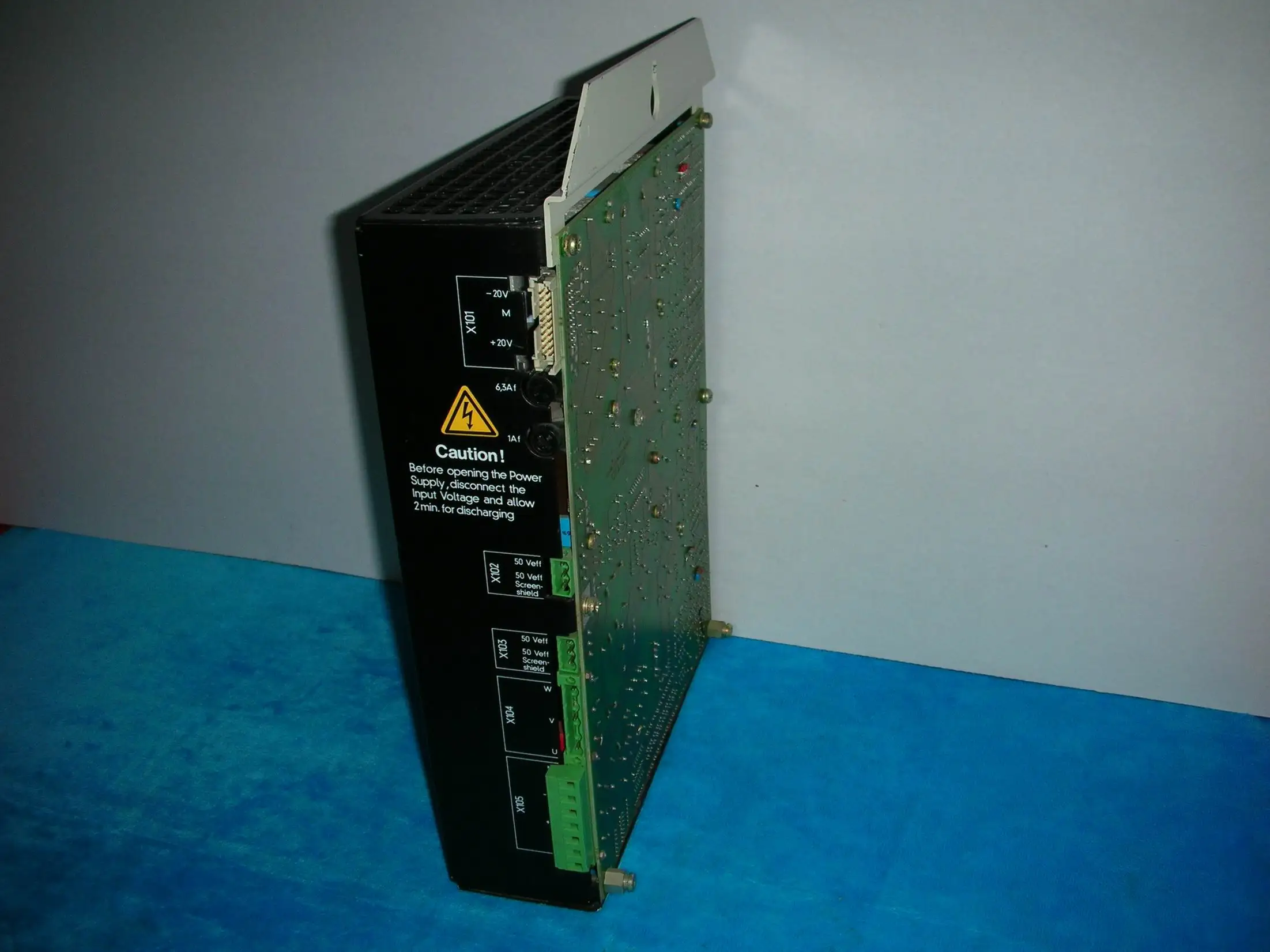 

1 шт.★SIEMENS 6EW1890-2AC/C98040-A1400-P5-02-85