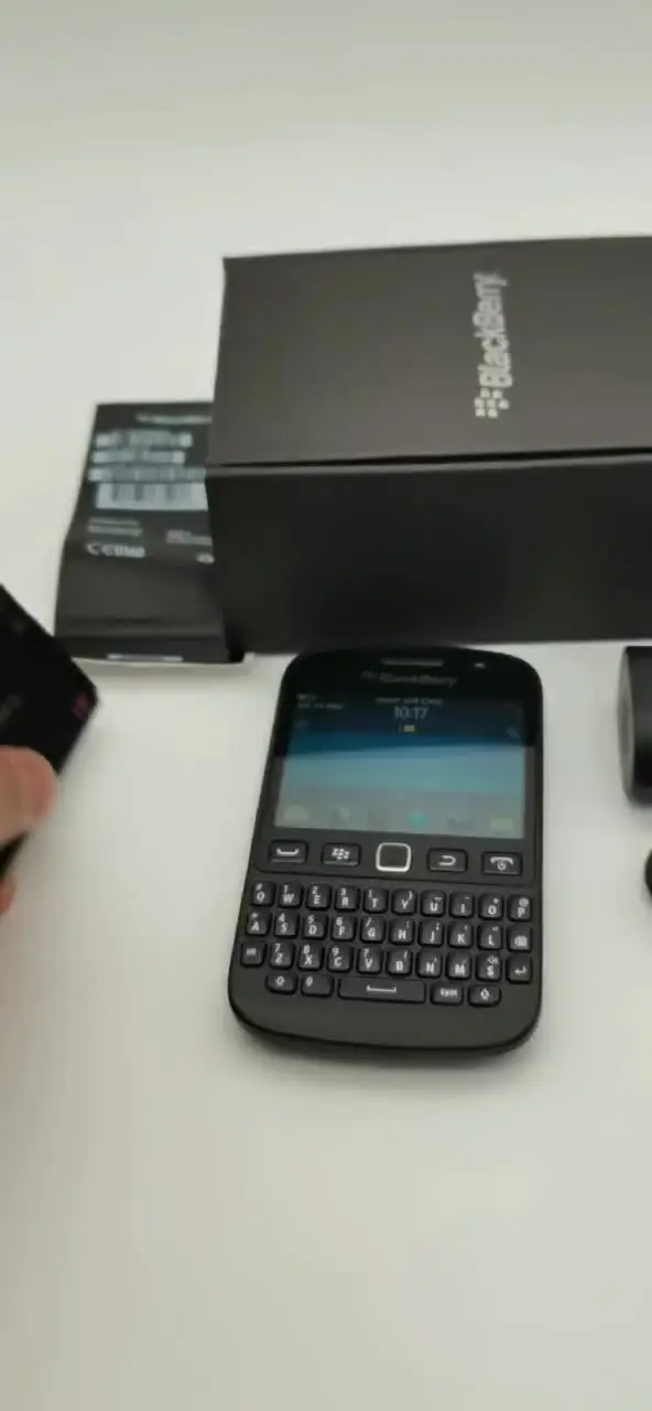 ブラックベリー9720 SIMフリー 新品 ピンク SIMフリー BlackBerry 9720 ブラックベリー 本体