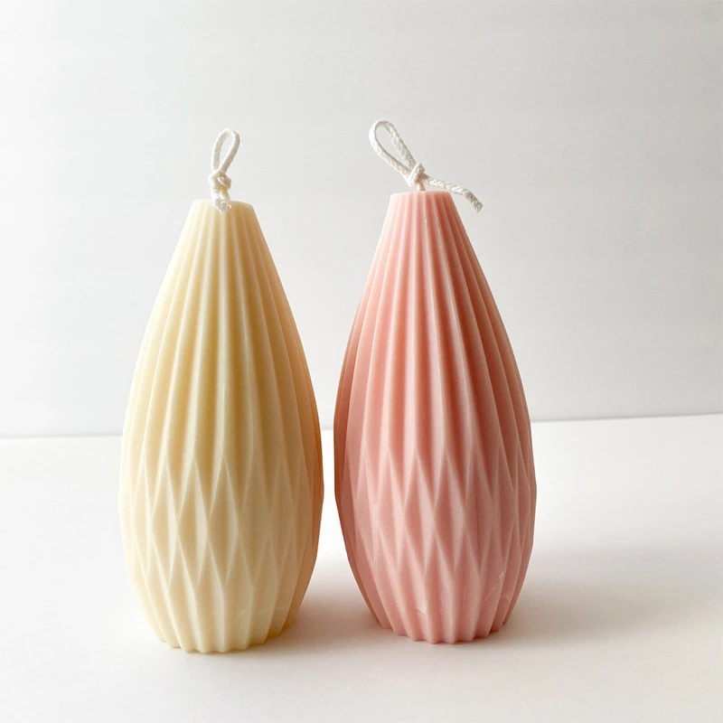 Moule En Forme De Pomme De Pin Pour La Fabrication De Bougies