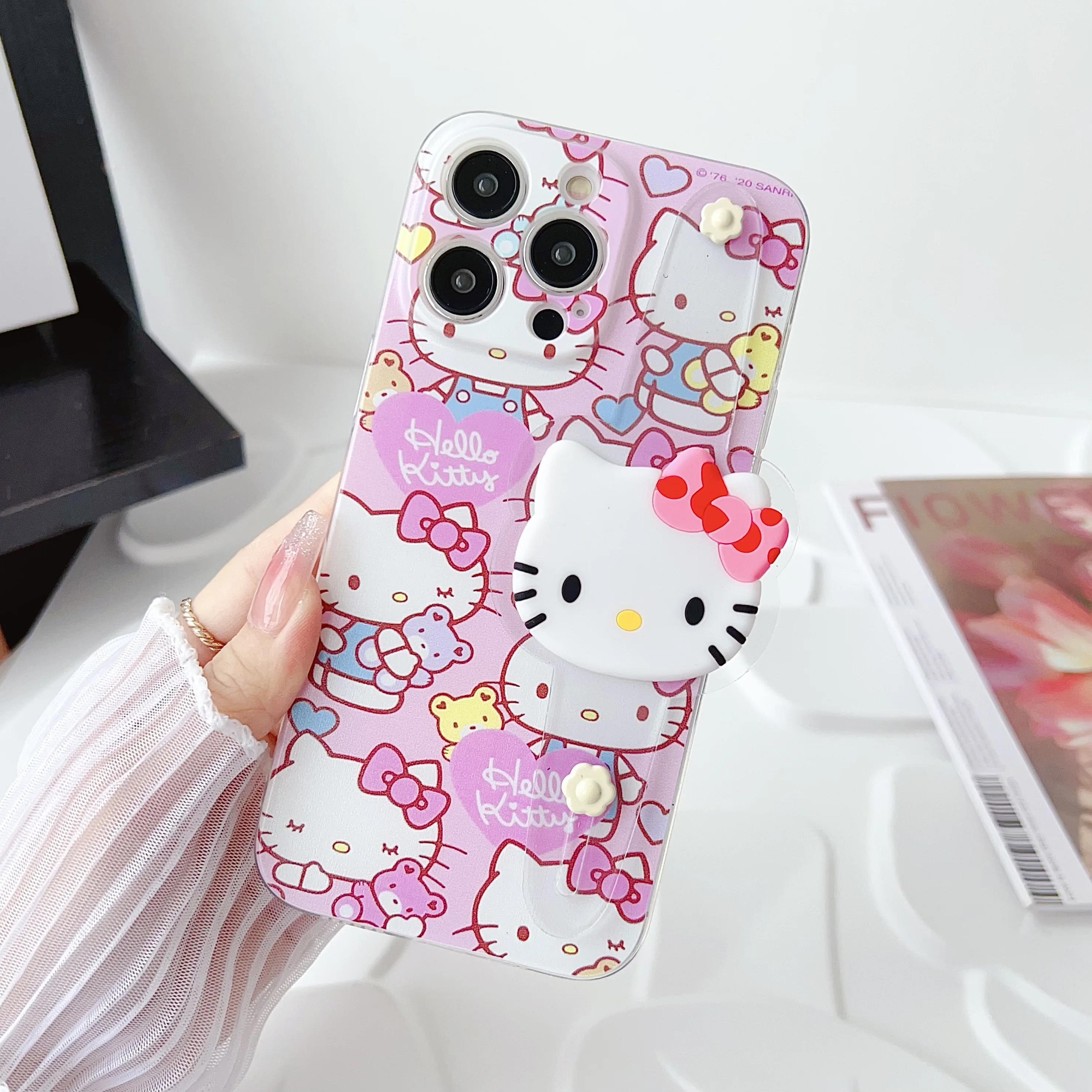 Funda con correa de muñeca para Motorola Moto, E13, E22, E40, 20, 30, E7, Power Edge, 30, X30, 20 S Pro lite, One Vision, Hello Kitty