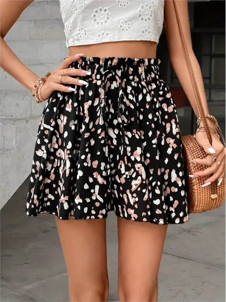 Women New Floral Print Drawstrings Elastic Waist Shorts Summer Fashion Bohemian Beach Bottom Loose Wide Leg Ruffle Hem Shorts 6