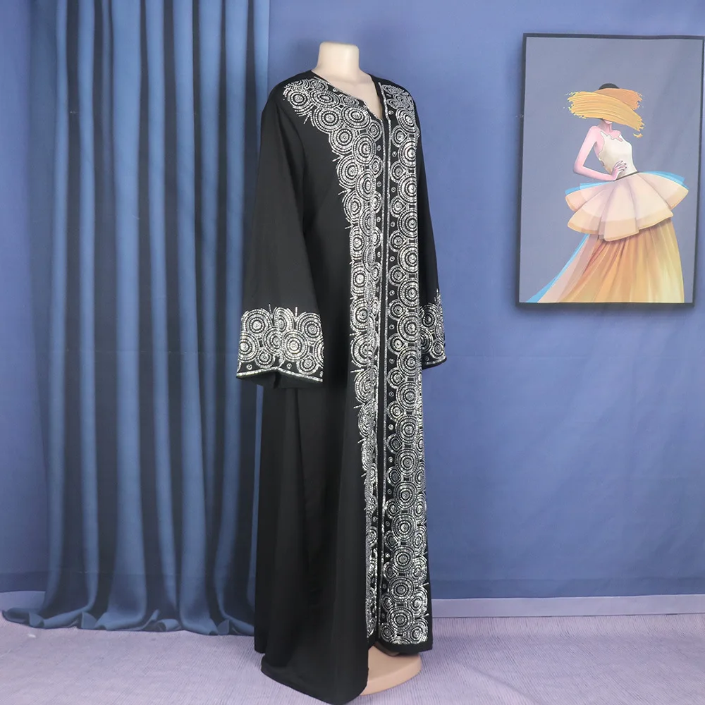 African Ethnic Style Dress Middle East Muslim Style Robe Fashion V-neck Ironing DrillML103Q123