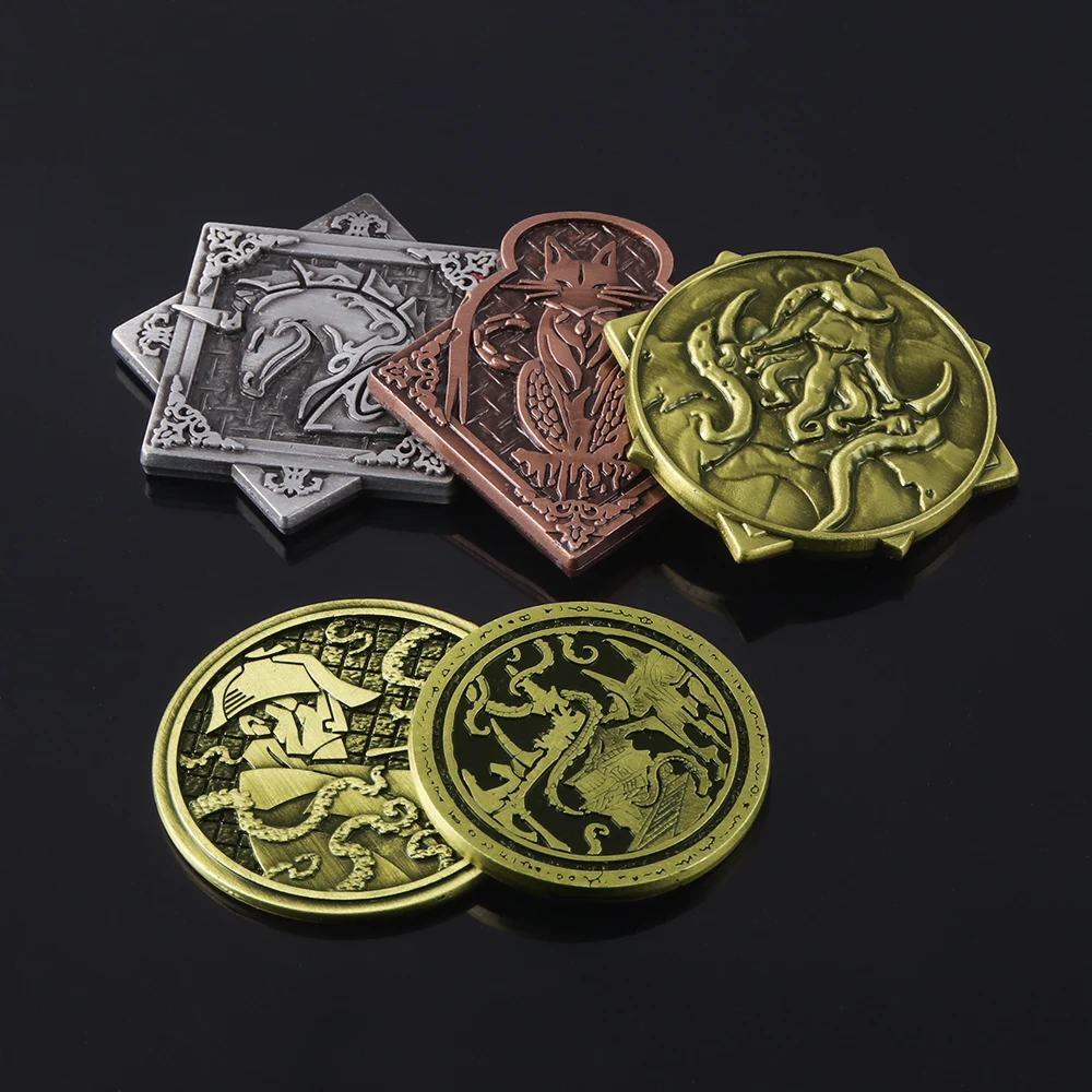 Cthulhu Mythos Coins Keychain Necronomicon Coin Double -sided Keychains Horror Story Demon Hunter Accessories Collection Jewelry