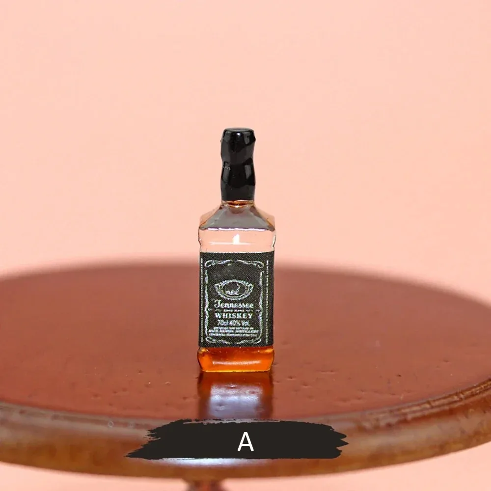 1/12 Puppenhaus-Zubehör Miniatur-Whiskyflasche aus Kunstharz Miniatur-Weinflaschenmodell für Puppenhaus-Dekoration – Detail 4