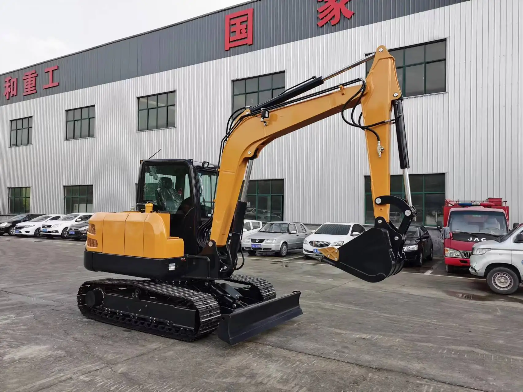 Рисунок 4 - Мини-экскаватор Ht65