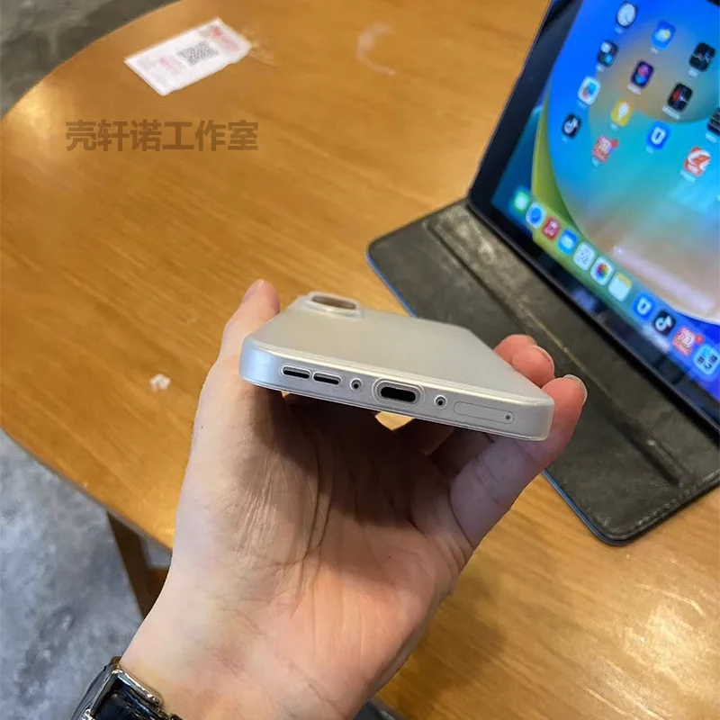 Sleek Matte Skin Feel Hard Shell Anti-Drop Case - Ultra Shockproof Cover