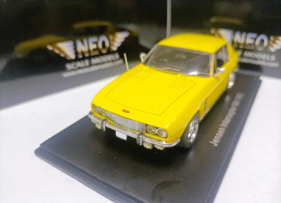 

Neo 1/43 Vintage roadster yellow Collector Edition Metal Diecast Model Toy Gift