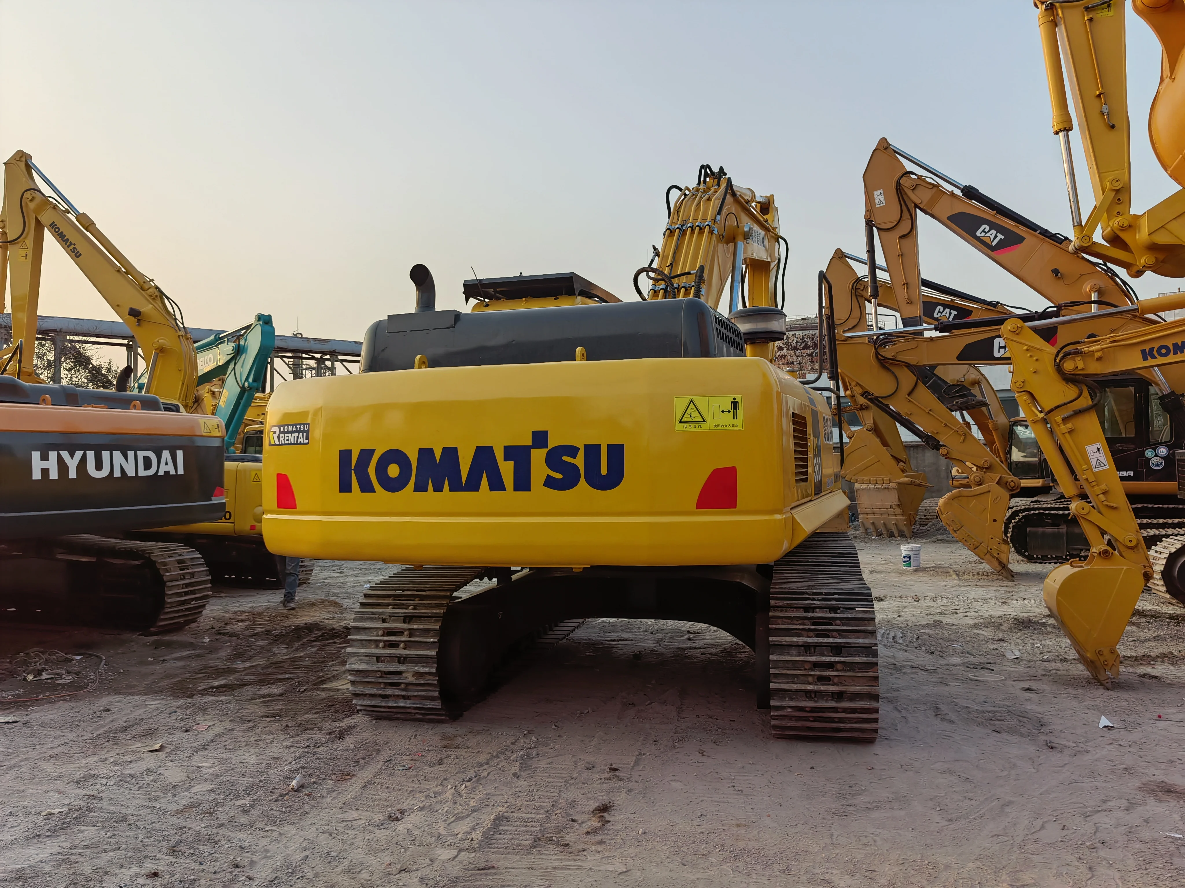 Рисунок 6 - Экскаватор komatsu для тяжелых условий эксплуатации