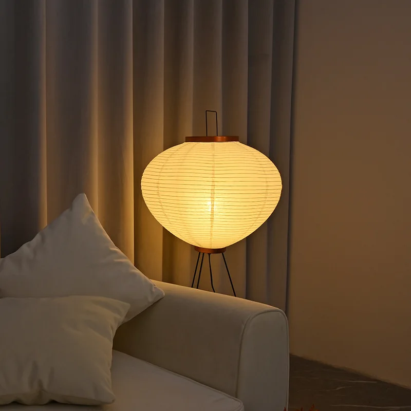 Akari 10a Floor Lamp