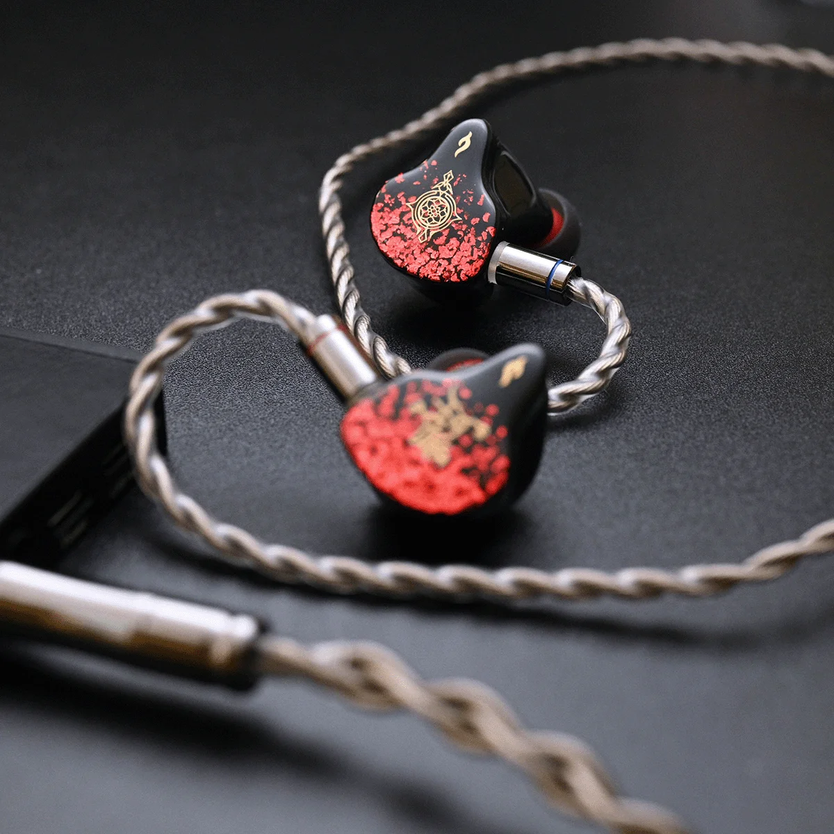 Рисунок 3 - Внутриканальные наушники TANGZU