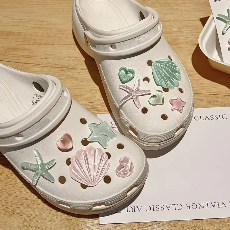 1 Set DIY Clogs Sandalen Garten Schuh Dekor Niedliche Seestern Muschel Harz Schuh Charms Zubehör Schnallen Strand Tasche Pins Mädchen Geschenke – Detail 4