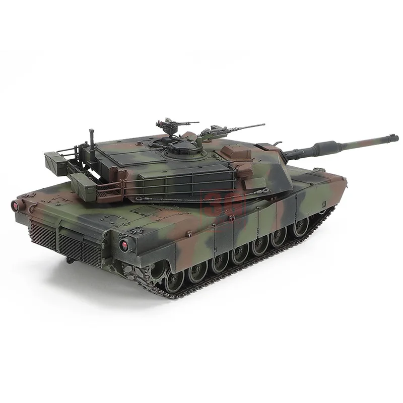 タミヤ 1/35 RCタンクNo.1 【 アメリカ M1A1 エイブラムス 】 タミヤ 1/35RCタンクシリーズ アメリカ M1A1戦車 ビッグガン