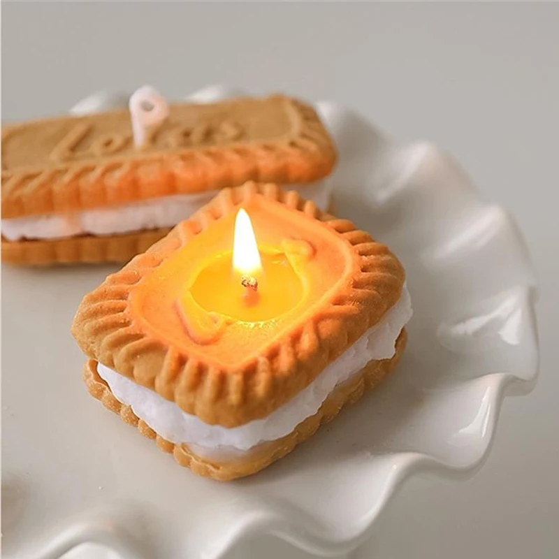 Cute Simulation Sandwich Biscuit Scented Candles Soy Wax Candles Creative Home Decorations Aromatherapy Fragrance Souvenir Gifts