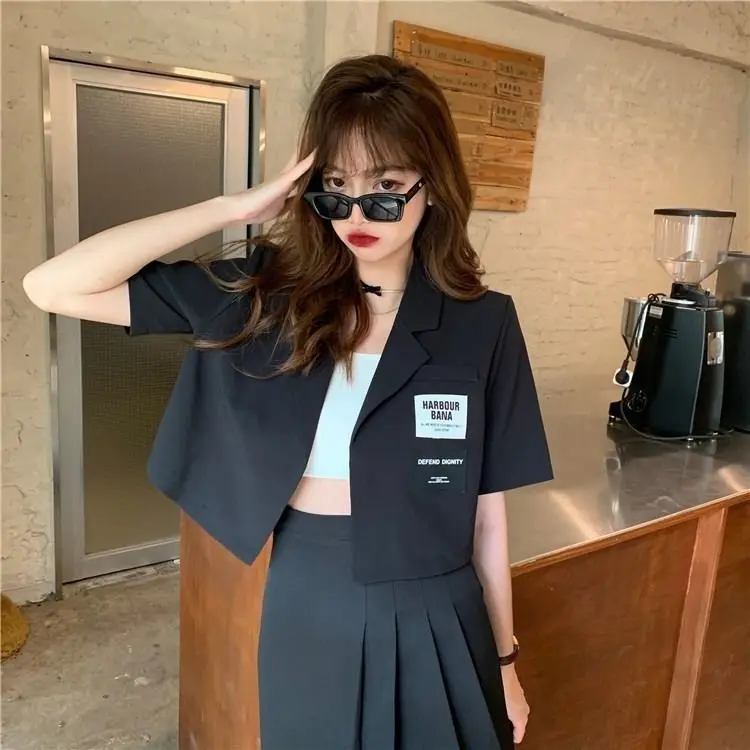 bohemian seoul フード トップス 黒 シズニルック ニットトップス フード付き 韓国ファッション[品番：SHNW0005929